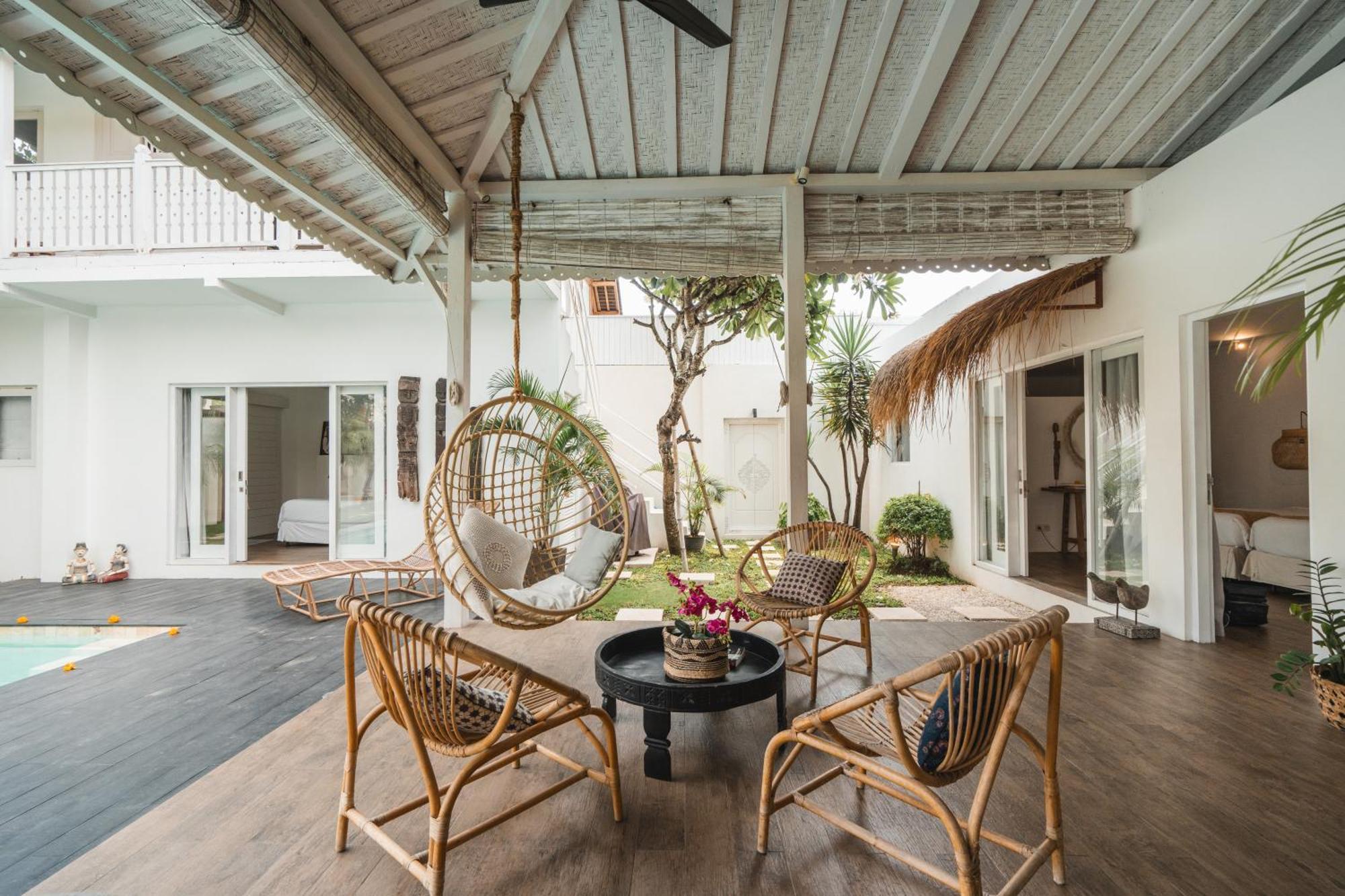 M By Alfred In Bali *